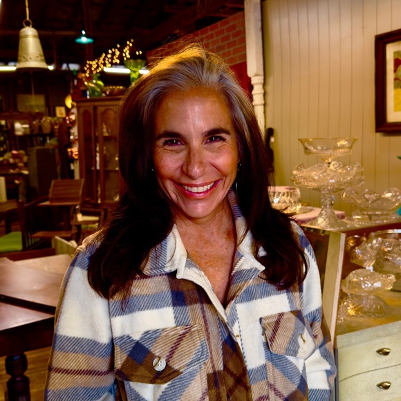 Meet your Posher, Kimmee - Picture 5 of 6